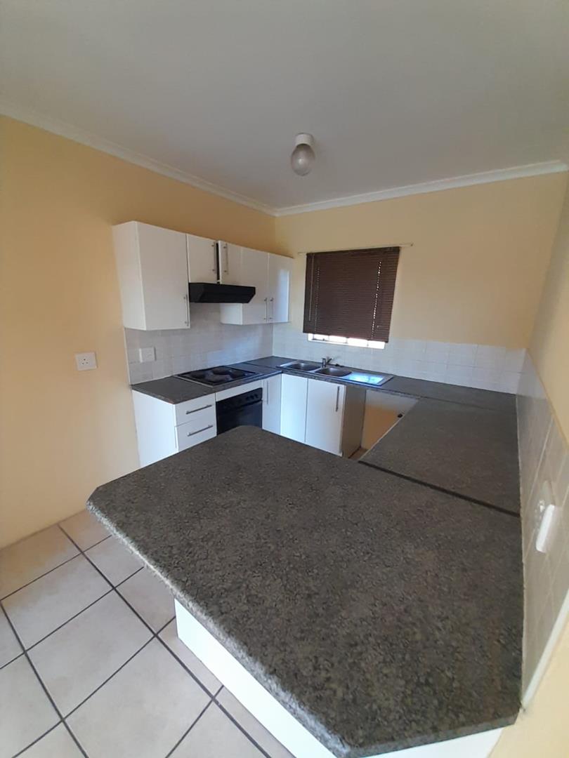 To Let 2 Bedroom Property for Rent in Weltevreden A H Gauteng