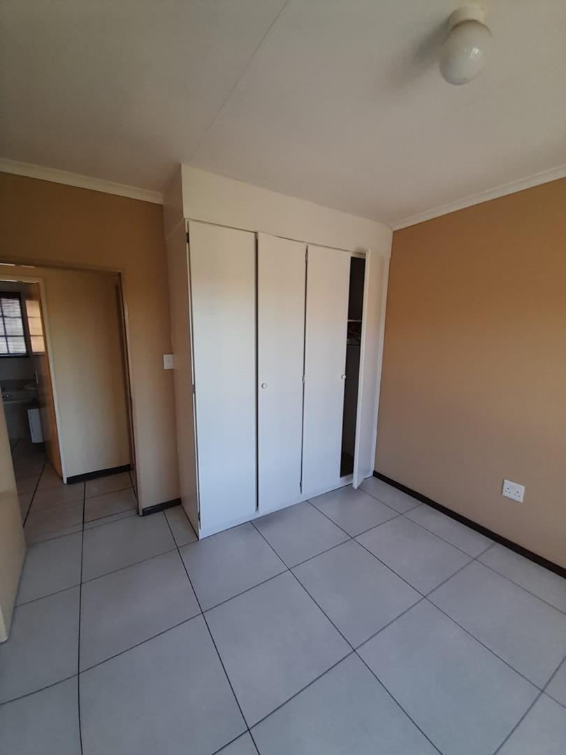 To Let 2 Bedroom Property for Rent in Weltevreden A H Gauteng