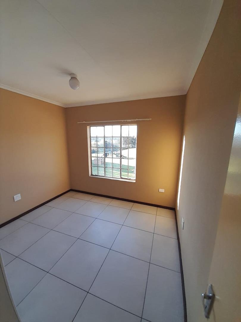 To Let 2 Bedroom Property for Rent in Weltevreden A H Gauteng