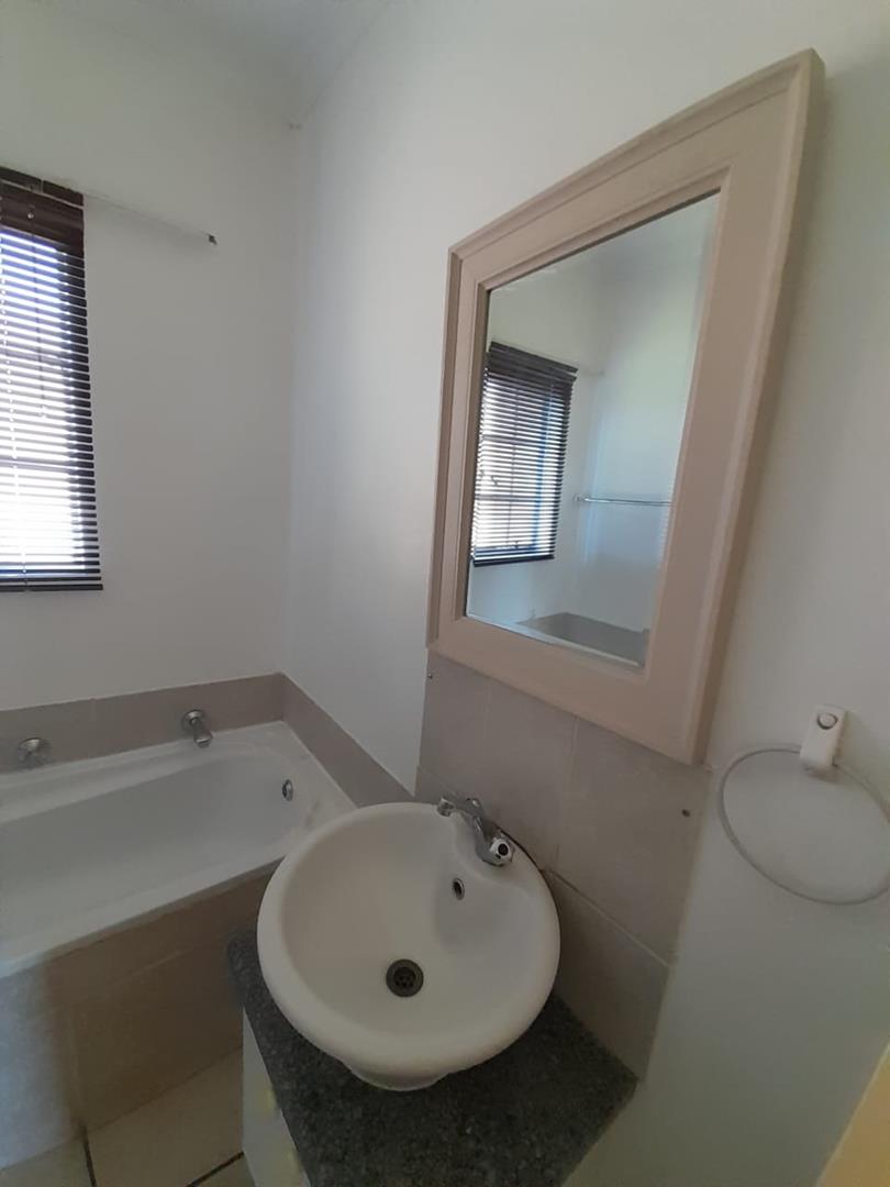 To Let 2 Bedroom Property for Rent in Weltevreden A H Gauteng
