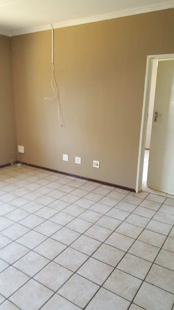 To Let 2 Bedroom Property for Rent in Randburg Gauteng