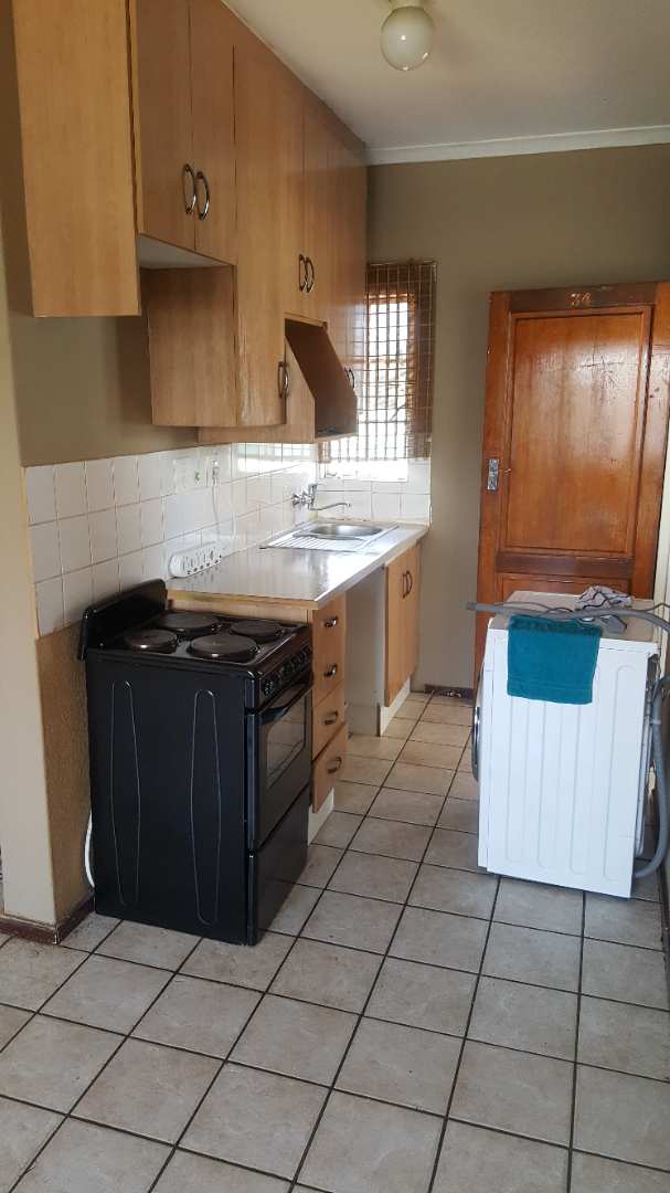 To Let 2 Bedroom Property for Rent in Randburg Gauteng