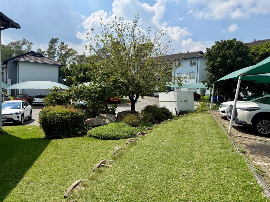 To Let 2 Bedroom Property for Rent in Randburg Gauteng