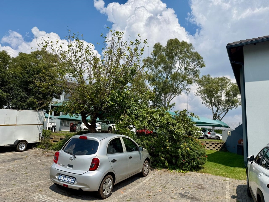 To Let 2 Bedroom Property for Rent in Randburg Gauteng