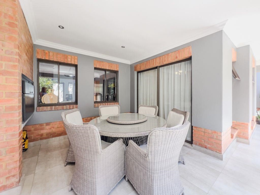 4 Bedroom Property for Sale in Heritage Hill Gauteng