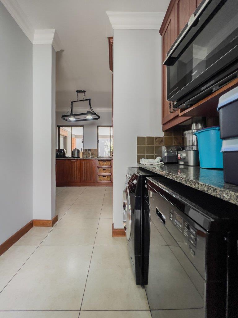 4 Bedroom Property for Sale in Heritage Hill Gauteng