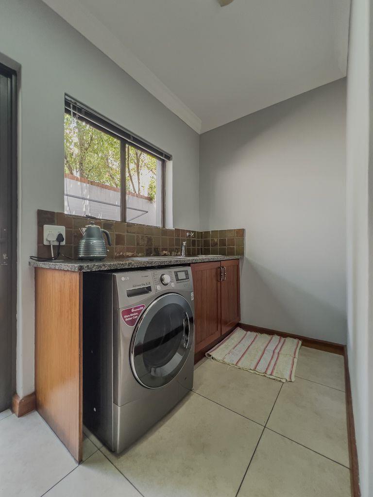 4 Bedroom Property for Sale in Heritage Hill Gauteng