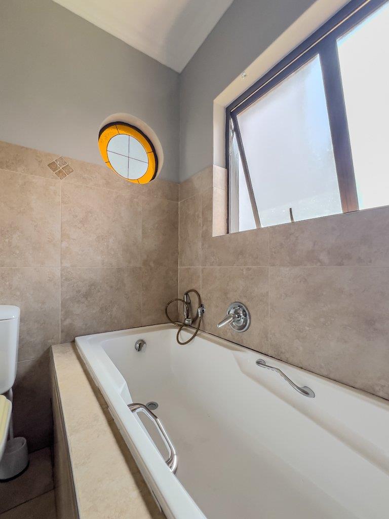 4 Bedroom Property for Sale in Heritage Hill Gauteng