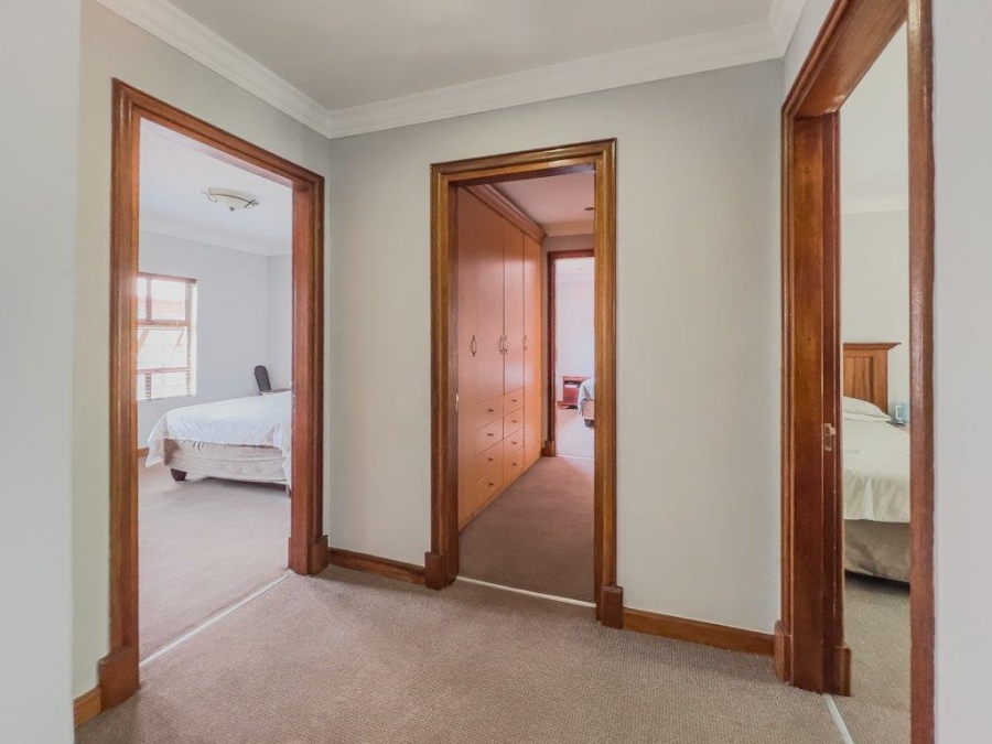 4 Bedroom Property for Sale in Heritage Hill Gauteng