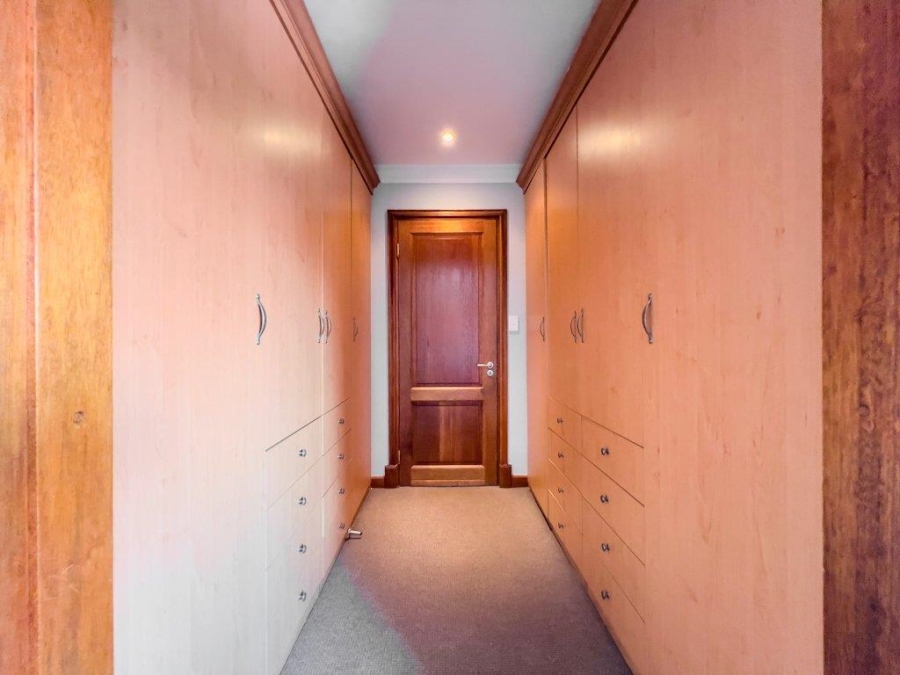 4 Bedroom Property for Sale in Heritage Hill Gauteng