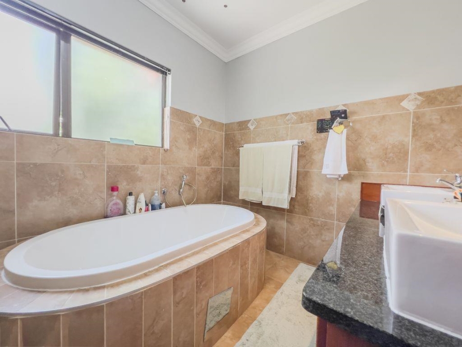 4 Bedroom Property for Sale in Heritage Hill Gauteng