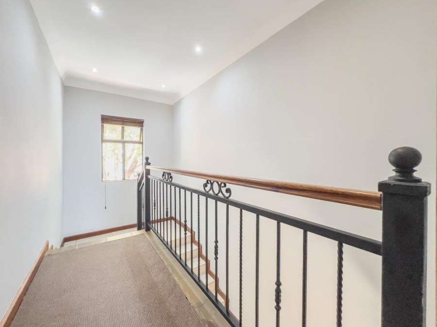 4 Bedroom Property for Sale in Heritage Hill Gauteng