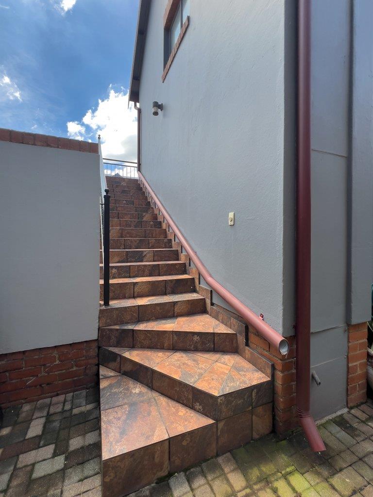 4 Bedroom Property for Sale in Heritage Hill Gauteng