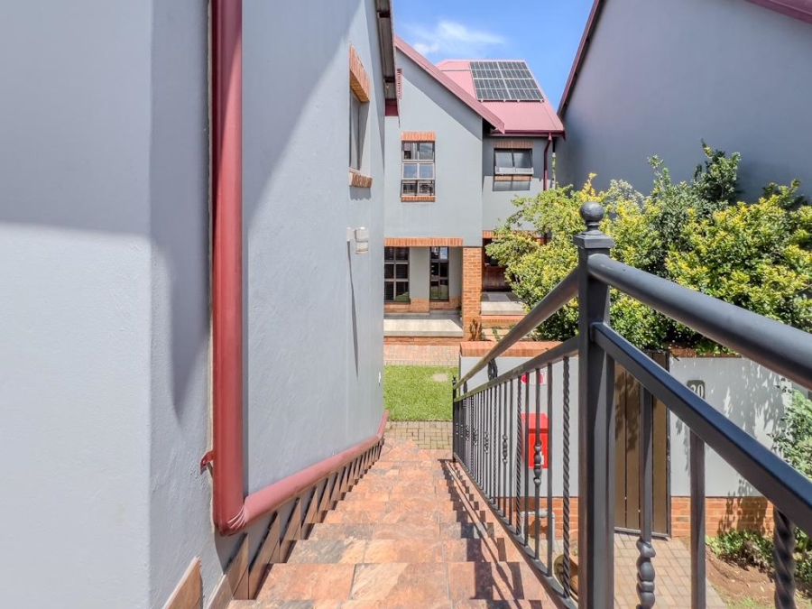 4 Bedroom Property for Sale in Heritage Hill Gauteng