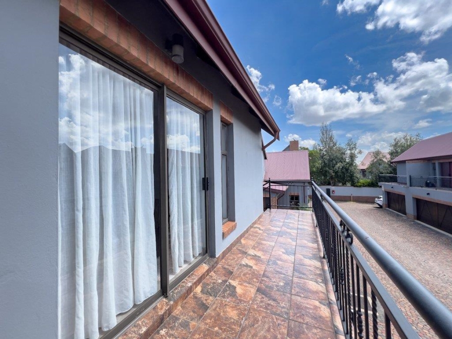 4 Bedroom Property for Sale in Heritage Hill Gauteng