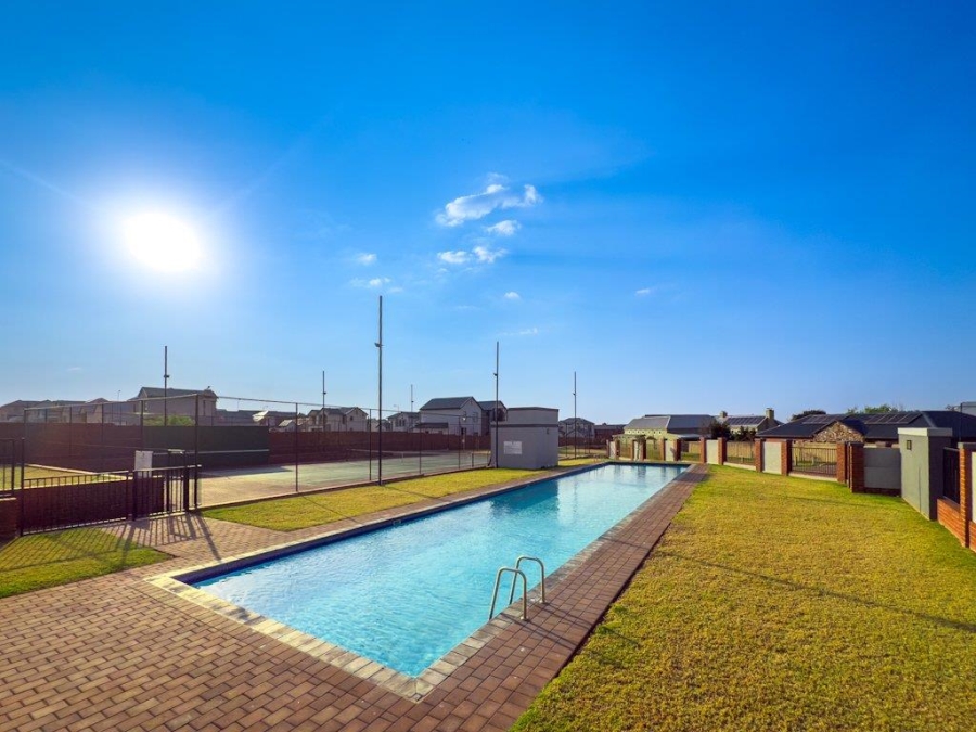 4 Bedroom Property for Sale in Heritage Hill Gauteng