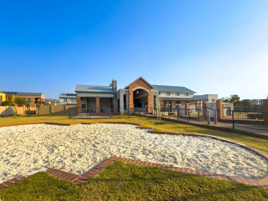 4 Bedroom Property for Sale in Heritage Hill Gauteng