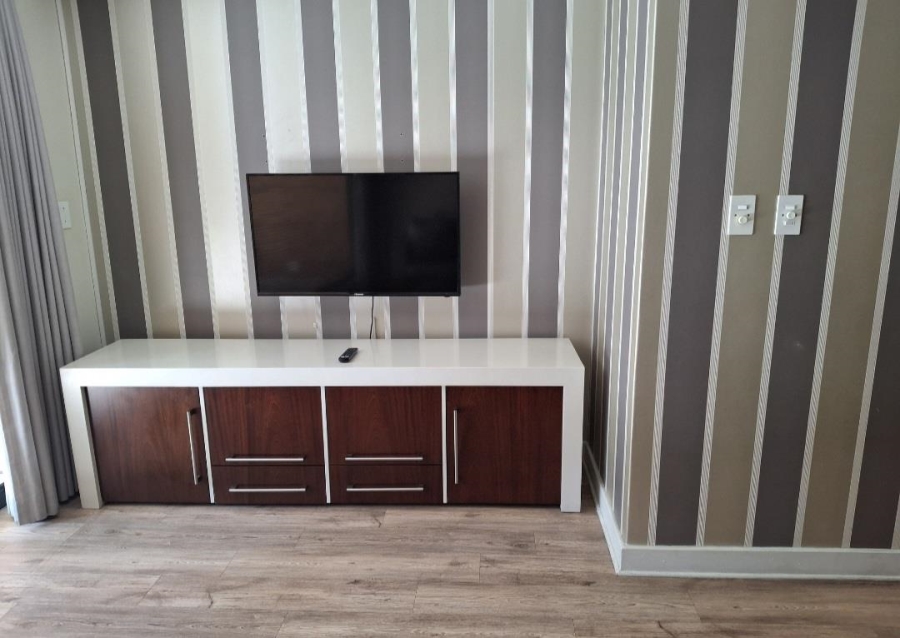 To Let 2 Bedroom Property for Rent in Benmore Gauteng