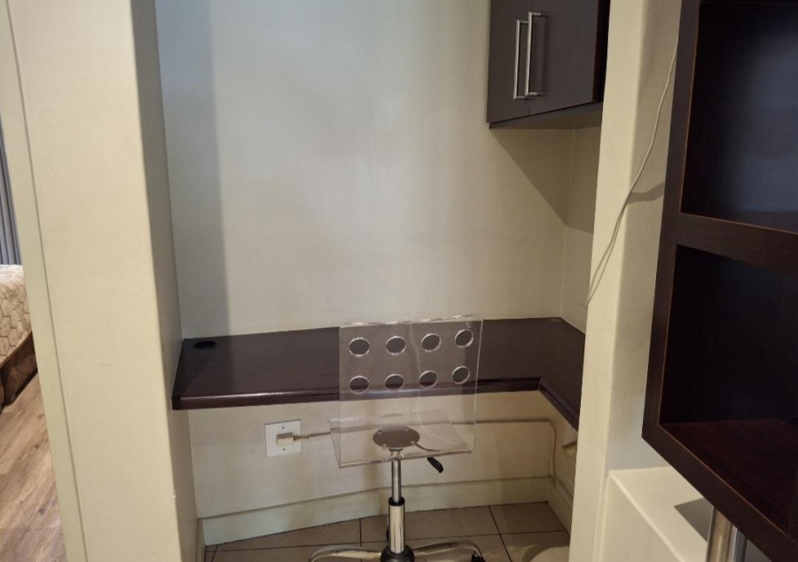 To Let 2 Bedroom Property for Rent in Benmore Gauteng