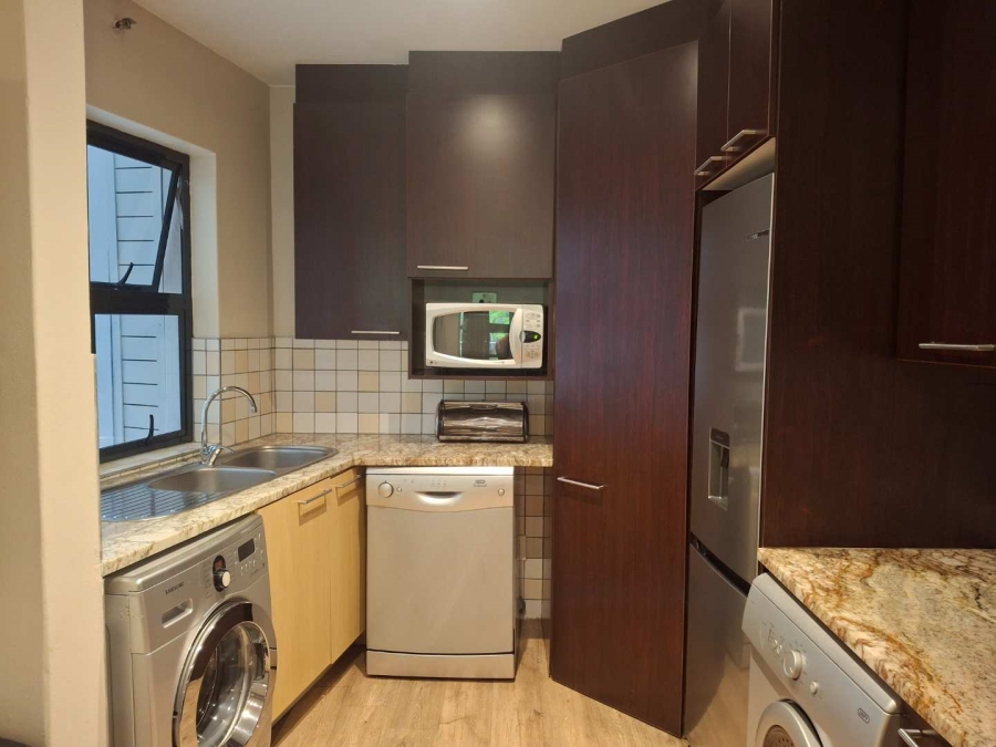 To Let 2 Bedroom Property for Rent in Benmore Gauteng