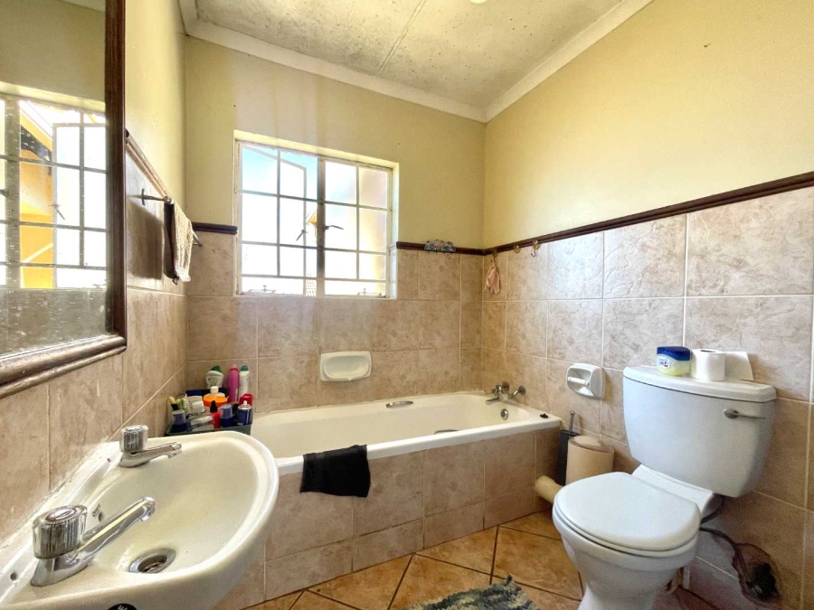 2 Bedroom Property for Sale in Olympus AH Gauteng
