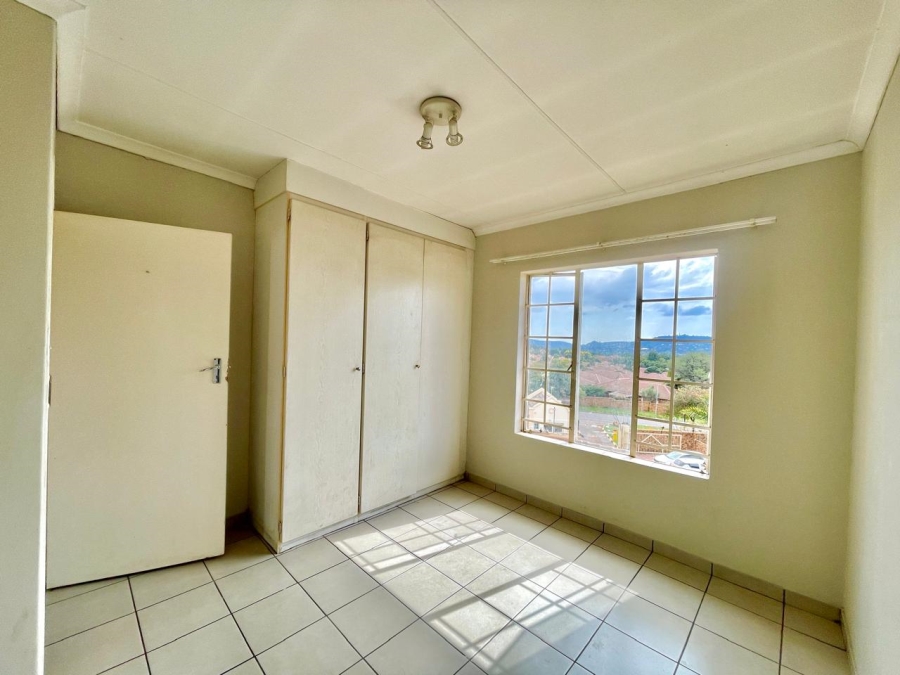 2 Bedroom Property for Sale in Olympus AH Gauteng