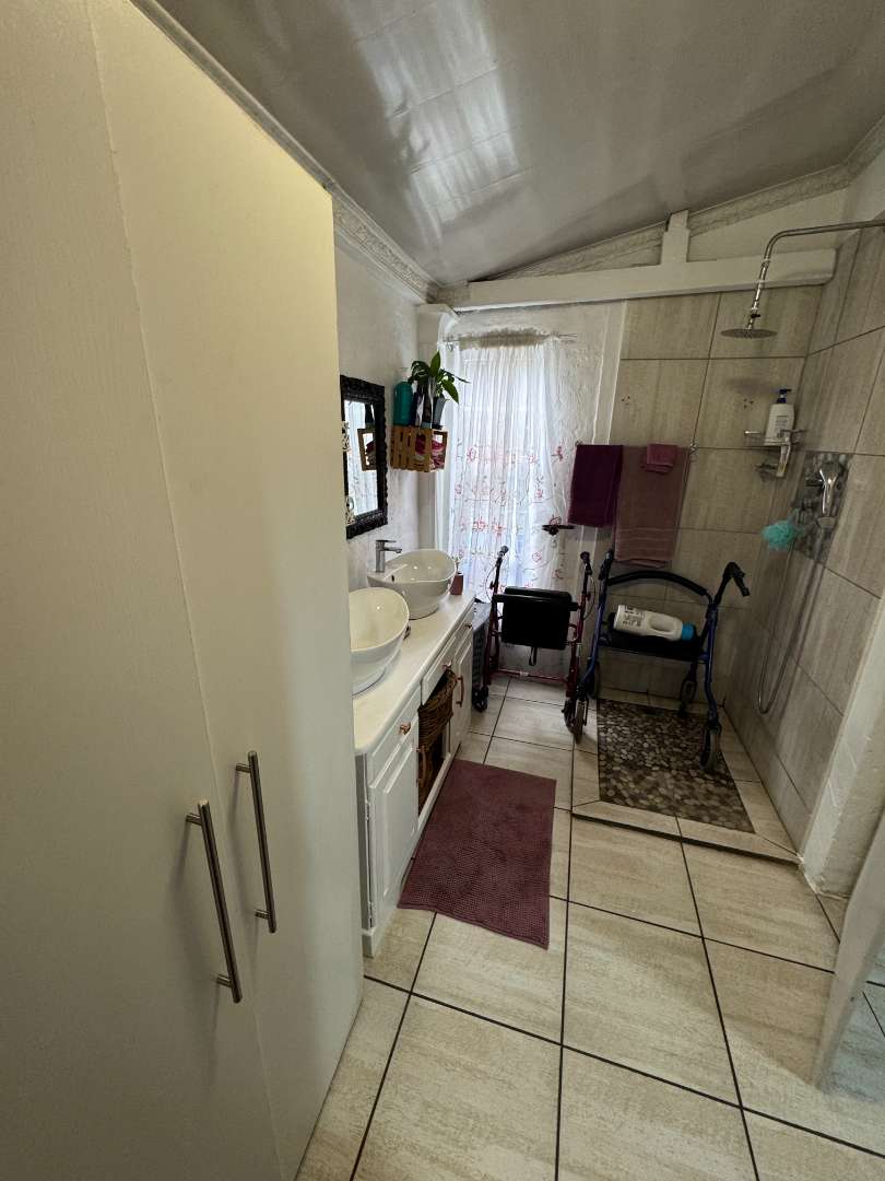 4 Bedroom Property for Sale in Florentia Gauteng