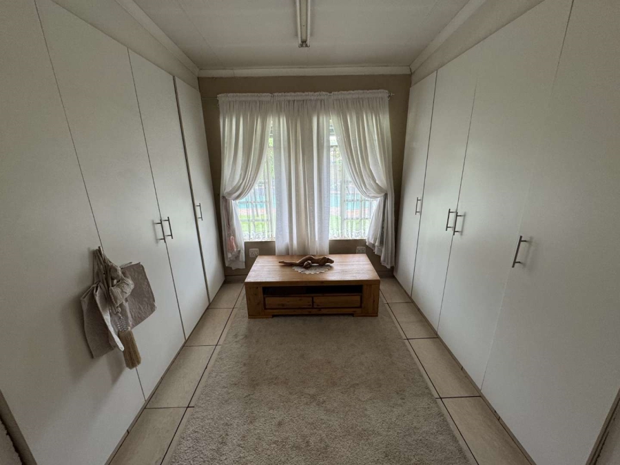 4 Bedroom Property for Sale in Florentia Gauteng