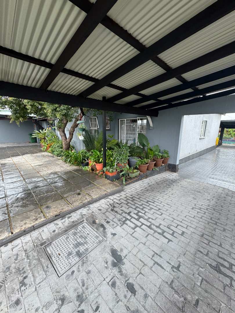 4 Bedroom Property for Sale in Florentia Gauteng