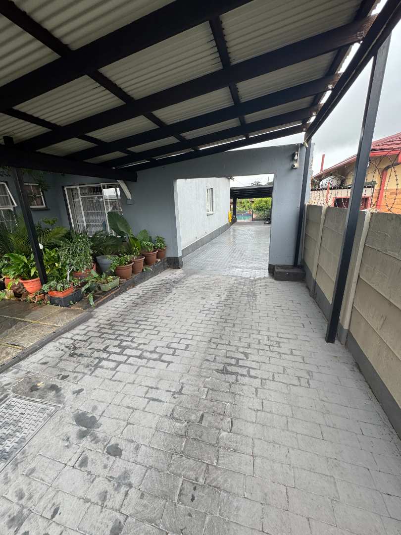 4 Bedroom Property for Sale in Florentia Gauteng