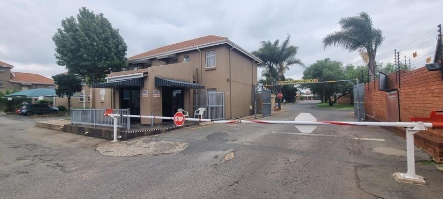 2 Bedroom Property for Sale in Florentia Gauteng