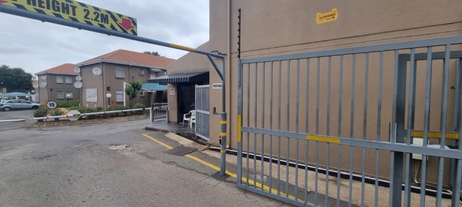 2 Bedroom Property for Sale in Florentia Gauteng