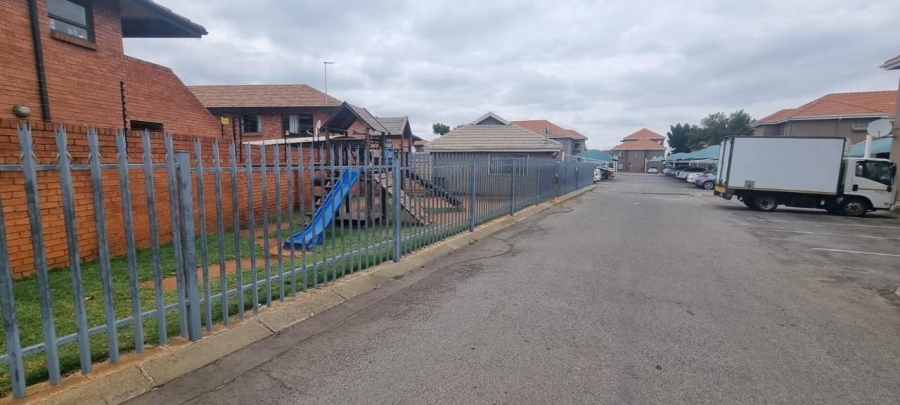 2 Bedroom Property for Sale in Florentia Gauteng