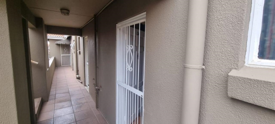 2 Bedroom Property for Sale in Florentia Gauteng