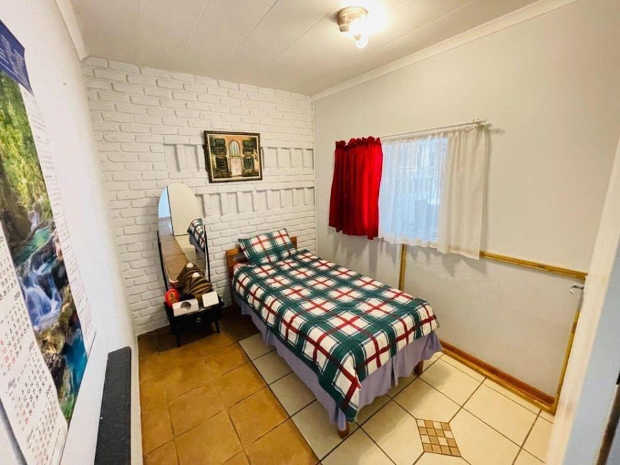 2 Bedroom Property for Sale in Albemarle Gauteng