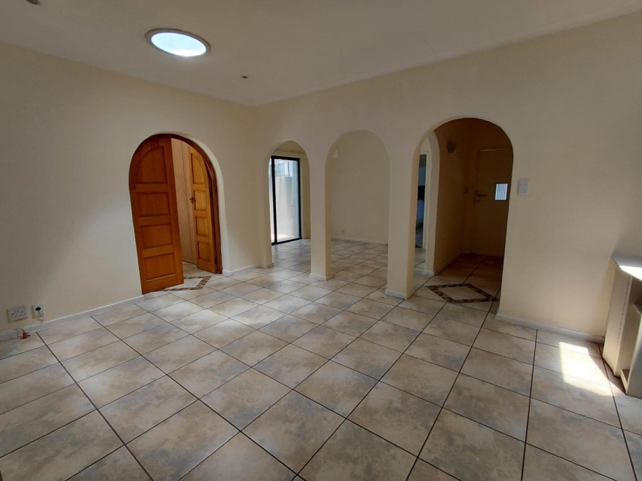 To Let 3 Bedroom Property for Rent in Johannesburg North Gauteng