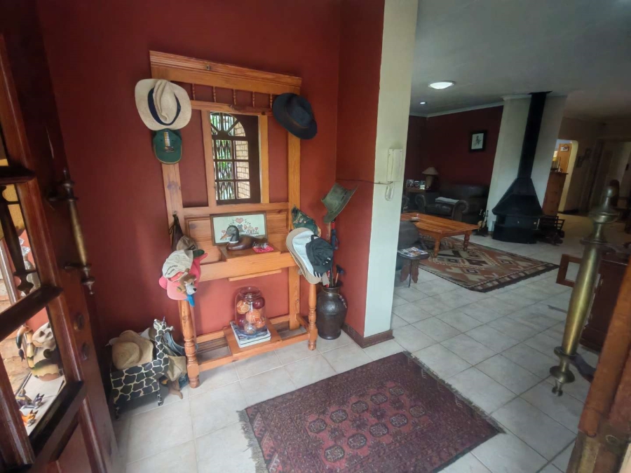 4 Bedroom Property for Sale in Eldoraigne Gauteng