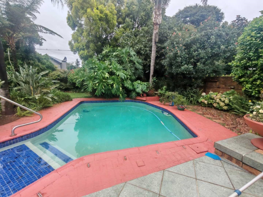 4 Bedroom Property for Sale in Eldoraigne Gauteng