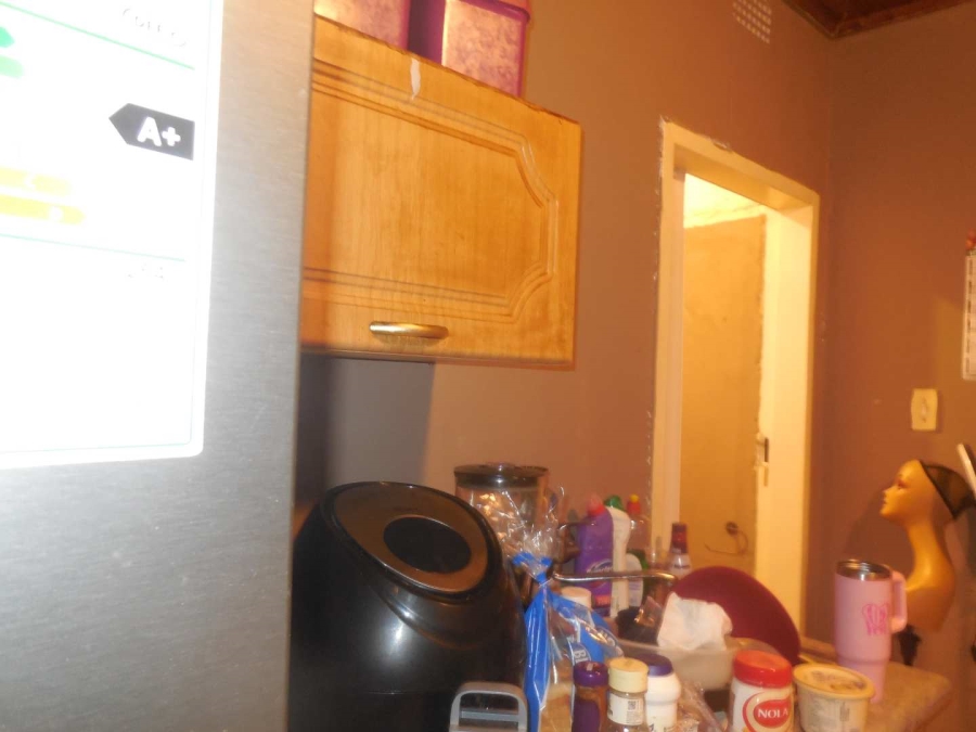 To Let 1 Bedroom Property for Rent in Silverton Gauteng