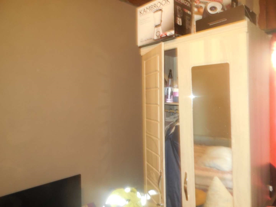 To Let 1 Bedroom Property for Rent in Silverton Gauteng