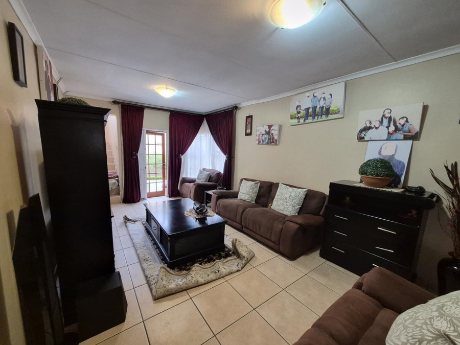 5 Bedroom Property for Sale in Rietvalleirand Gauteng