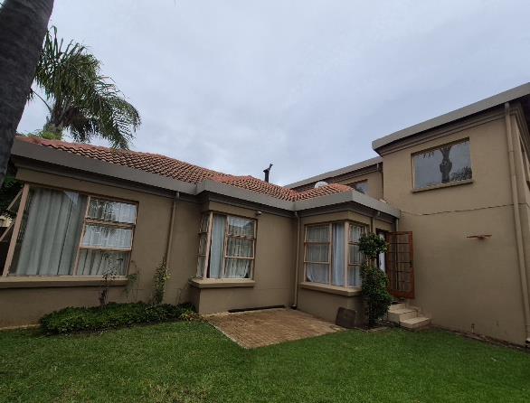5 Bedroom Property for Sale in Rietvalleirand Gauteng