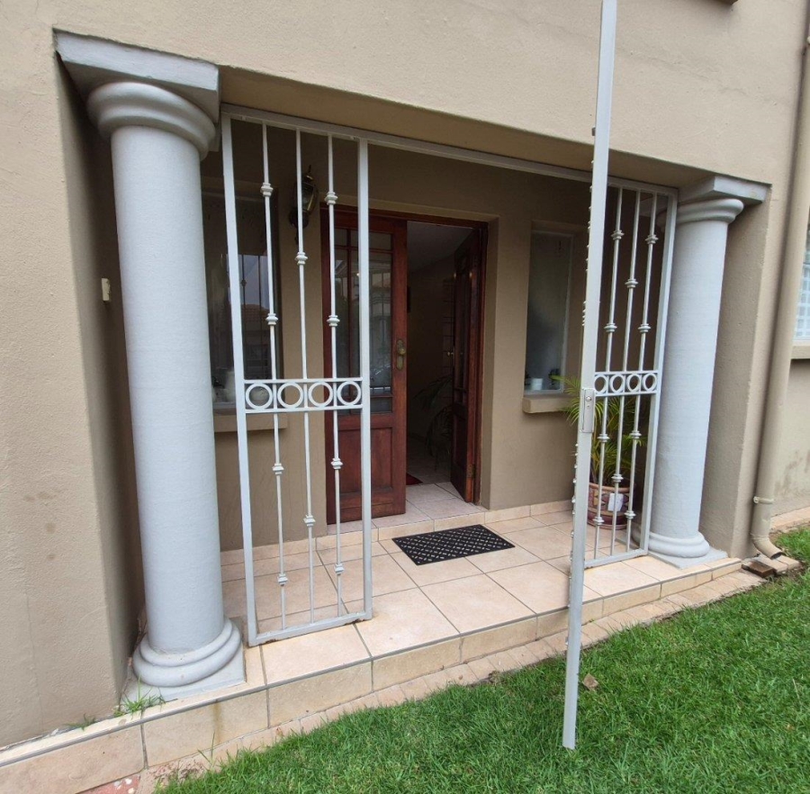 5 Bedroom Property for Sale in Rietvalleirand Gauteng