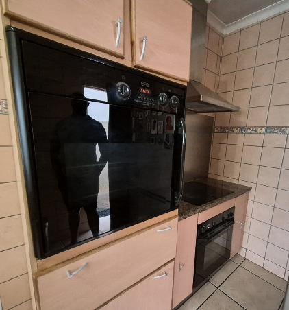 5 Bedroom Property for Sale in Rietvalleirand Gauteng
