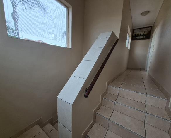5 Bedroom Property for Sale in Rietvalleirand Gauteng