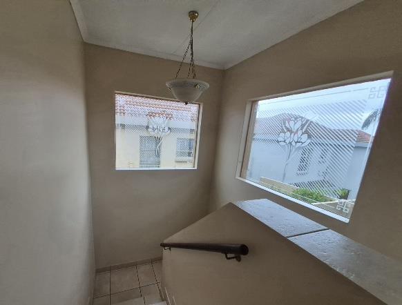 5 Bedroom Property for Sale in Rietvalleirand Gauteng