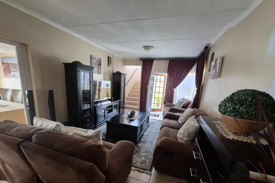 5 Bedroom Property for Sale in Rietvalleirand Gauteng