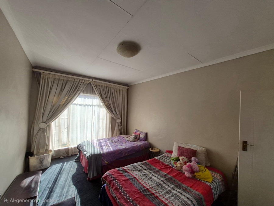 5 Bedroom Property for Sale in Rietvalleirand Gauteng