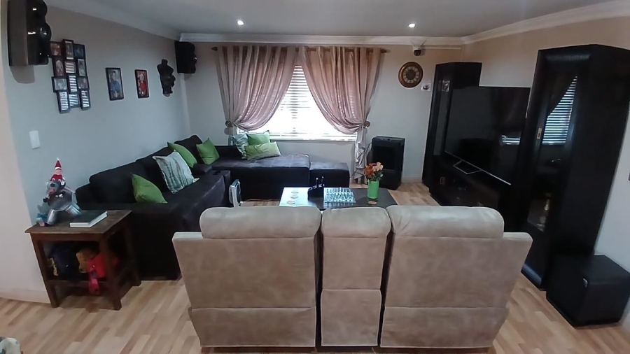 6 Bedroom Property for Sale in Kempton Park Ext 4 Gauteng