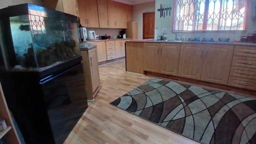 6 Bedroom Property for Sale in Kempton Park Ext 4 Gauteng